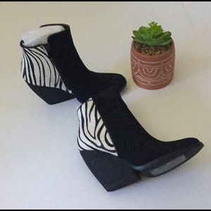 ZEBRA BLACK SUEDE AND PONY HAIR BOOTIES